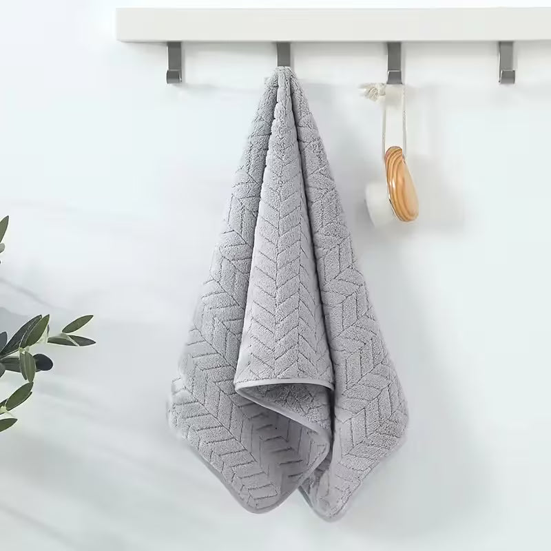 Set of 4 Microfiber Plaid Rectangular Towels - Highly Absorbent, Fast-Drying, Lightweight, And Soft Spa Towels, Sturdy for Everyday Use with a Festive Christmas Feel, Classic Checkered Design
