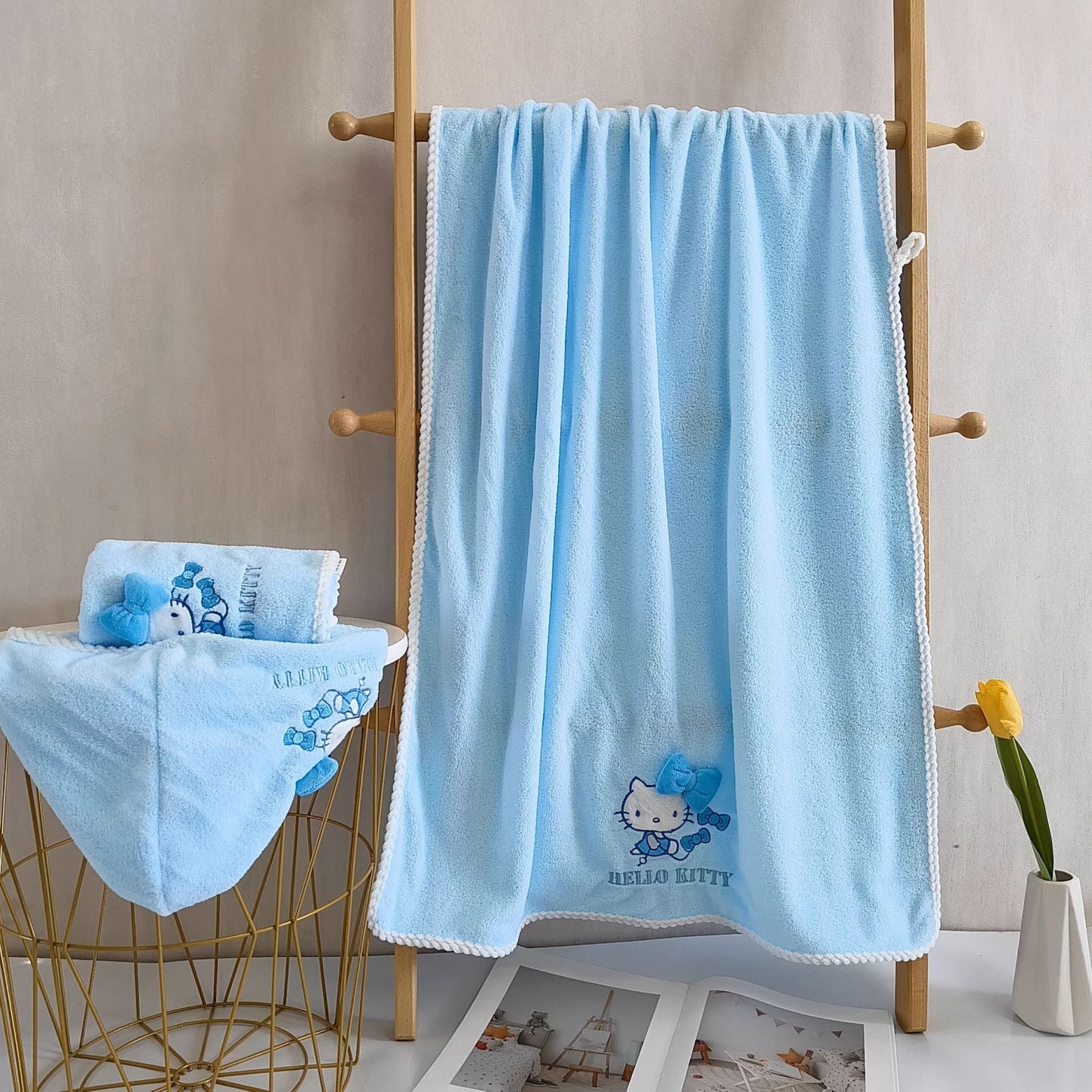 3pcs Sanrio Hello Kitty Bath Towel | Quick-Dry Thick Coral Towels with Hello Kitty Design, Cute Cartoon Theme, Contemporary Style, Fabric, 380 g\m², Suitable for Women and Adults, Wash Cloths