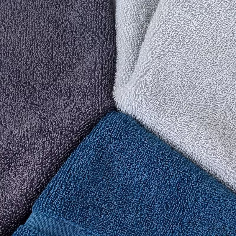 A Quick-Dry Towel - Thick And Soft Towels for SPA, Gym, And Bathroom, Suitable for Adults - Heavy Rectangular Shape - Gray/White/Black Geometric Pattern - Perfect for After Showering, Swimming, And Body Care, Men'S Towel, Hand Towel