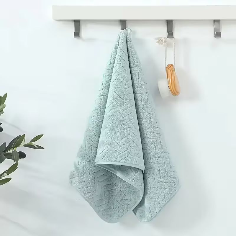 Set of 4 Microfiber Plaid Rectangular Towels - Highly Absorbent, Fast-Drying, Lightweight, And Soft Spa Towels, Sturdy for Everyday Use with a Festive Christmas Feel, Classic Checkered Design